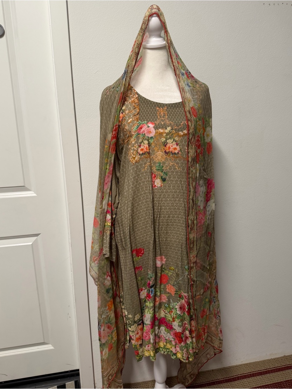 Olive Floral Pakistani Kameez & Dupatta 2 Piece Set Cottagecore
